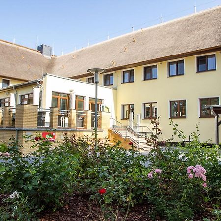 Ostseehotel Wustrow Wustrow  Exterior photo
